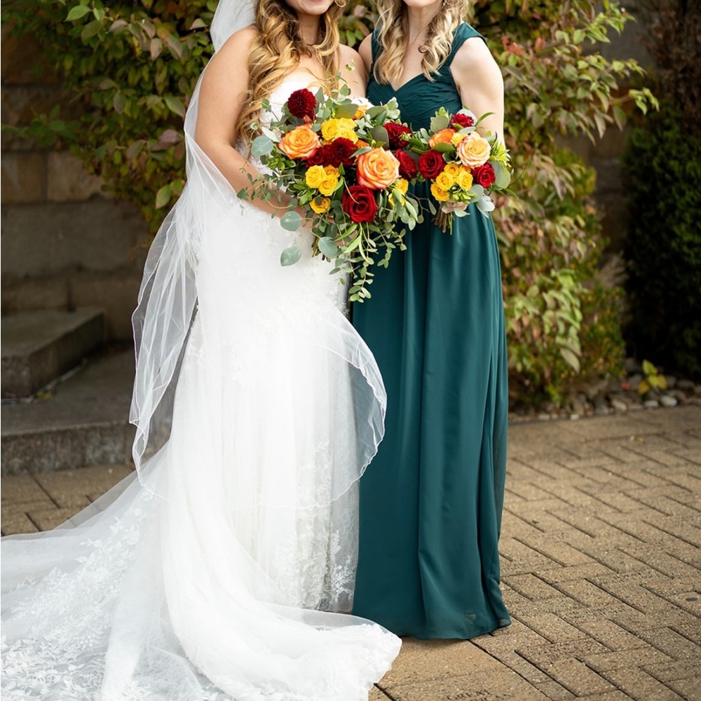 Bridesmaid dress worn once, gorgeous color!